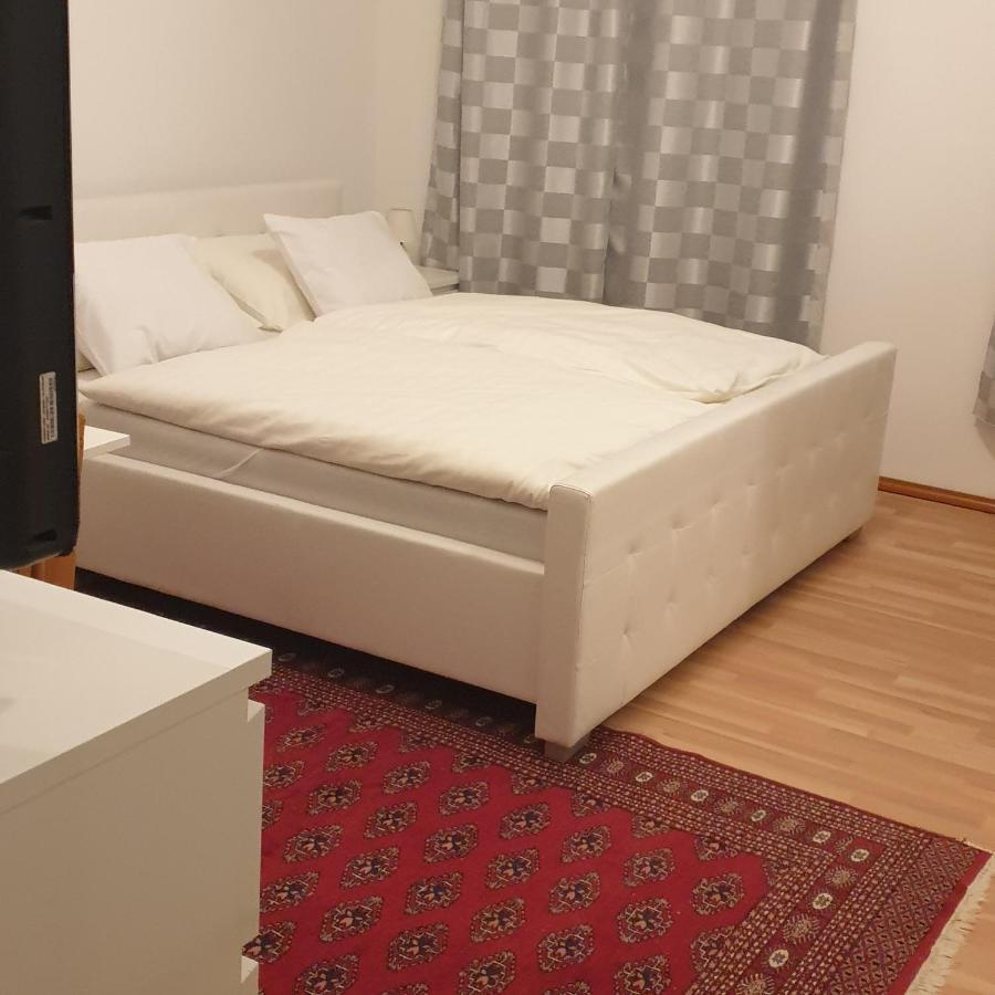 Weisses Appartement เวียนนา ภายนอก รูปภาพ