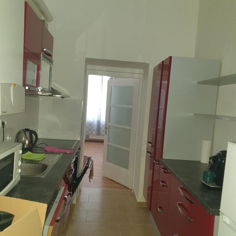 Weisses Appartement เวียนนา ภายนอก รูปภาพ